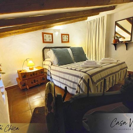 Conjunto Rural Casa Victoria Pensionat Villaluenga Del Rosario Eksteriør billede