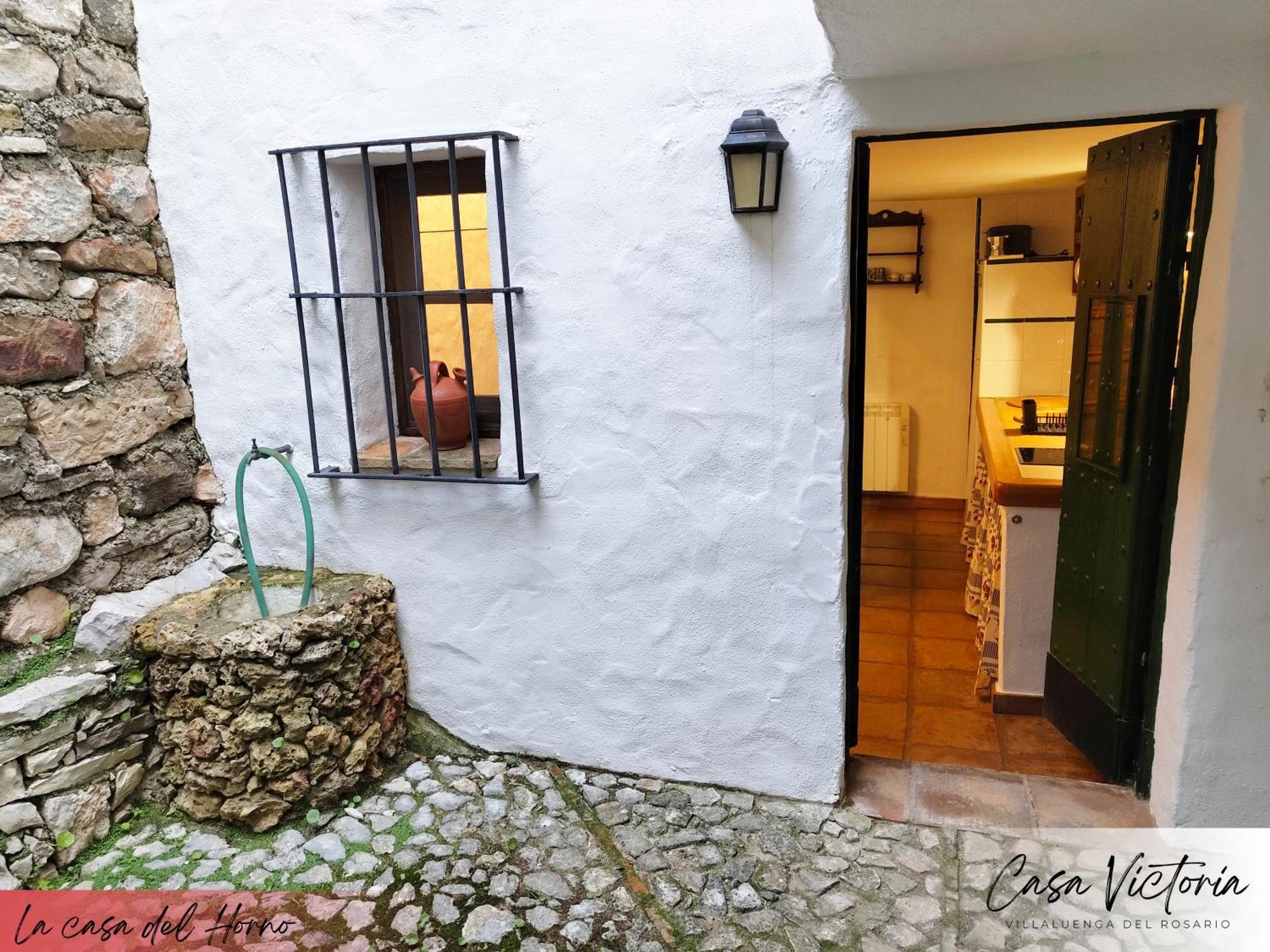 Conjunto Rural Casa Victoria Pensionat Villaluenga Del Rosario Eksteriør billede