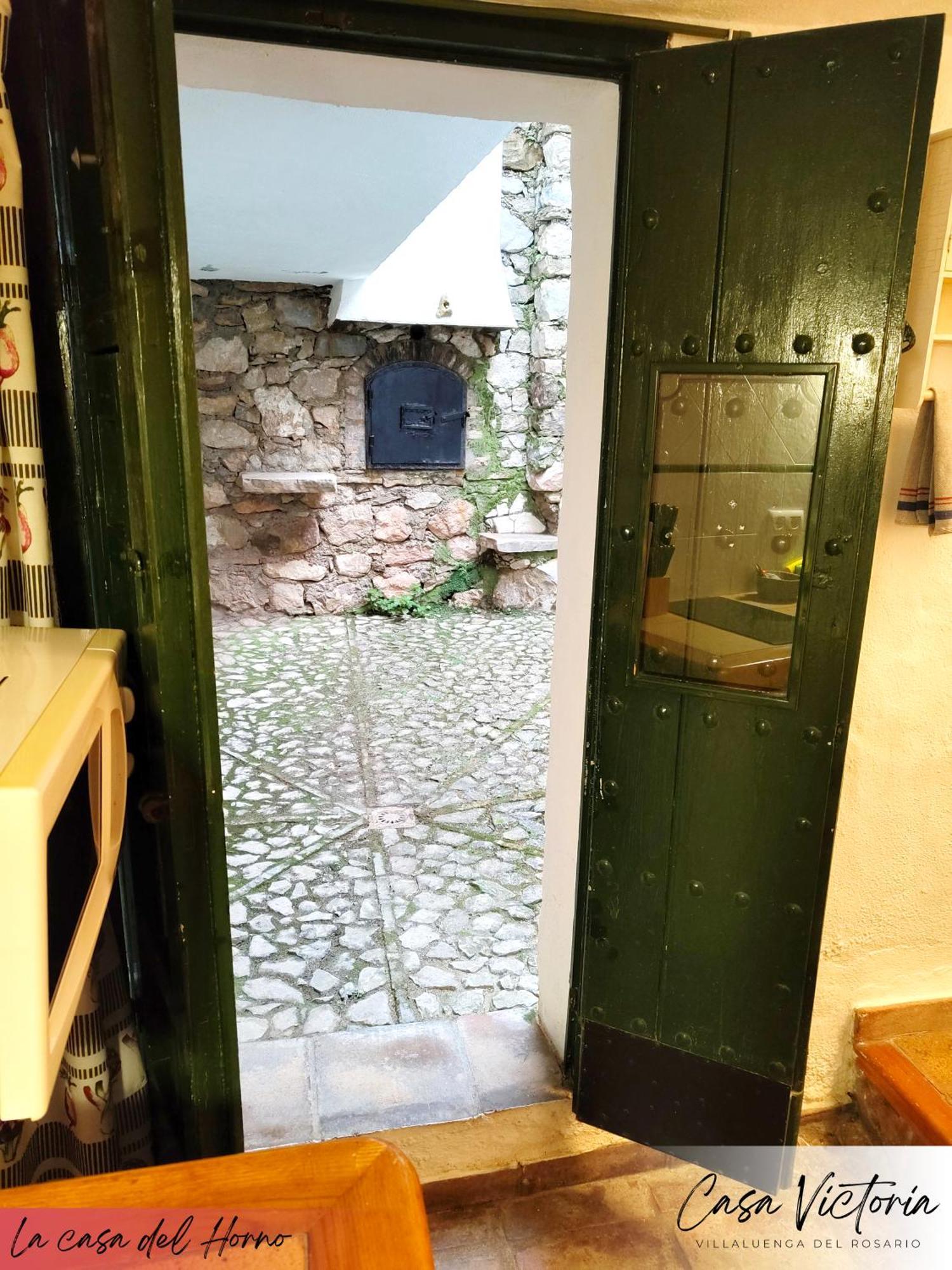Conjunto Rural Casa Victoria Pensionat Villaluenga Del Rosario Eksteriør billede