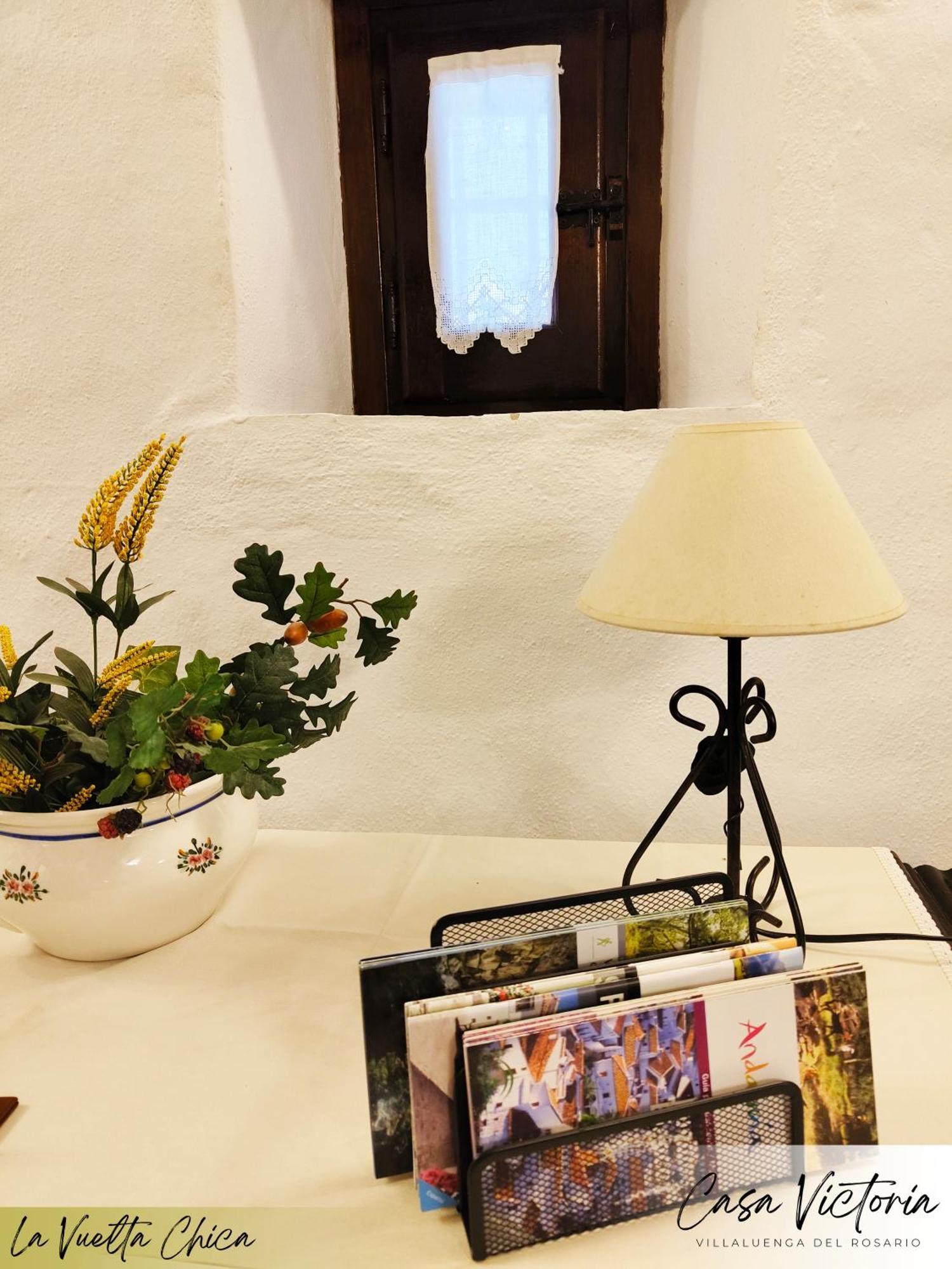 Conjunto Rural Casa Victoria Pensionat Villaluenga Del Rosario Eksteriør billede