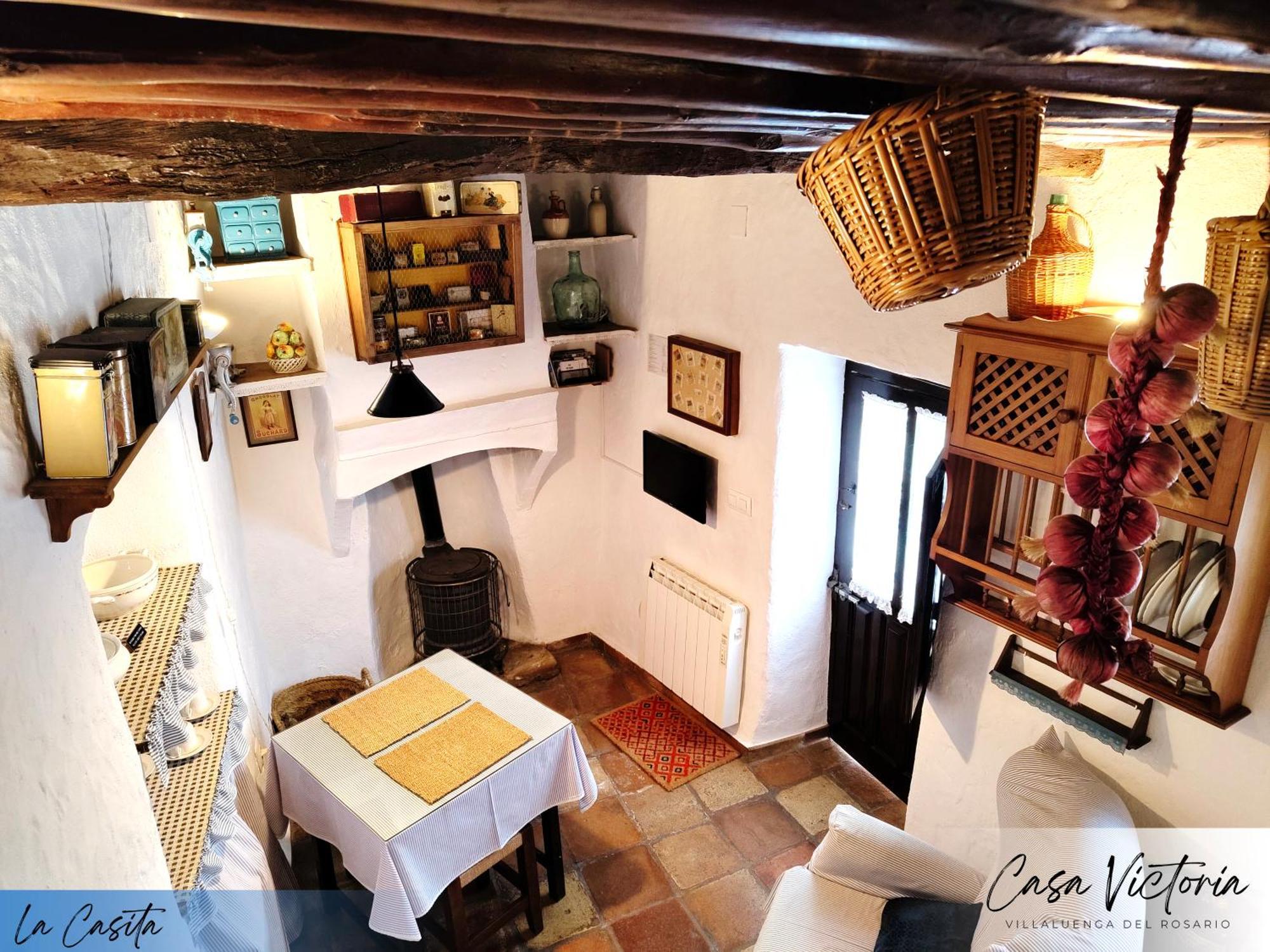 Conjunto Rural Casa Victoria Pensionat Villaluenga Del Rosario Eksteriør billede