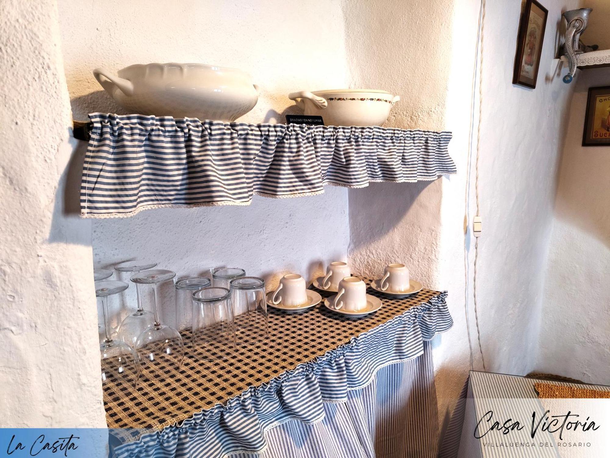 Conjunto Rural Casa Victoria Pensionat Villaluenga Del Rosario Eksteriør billede